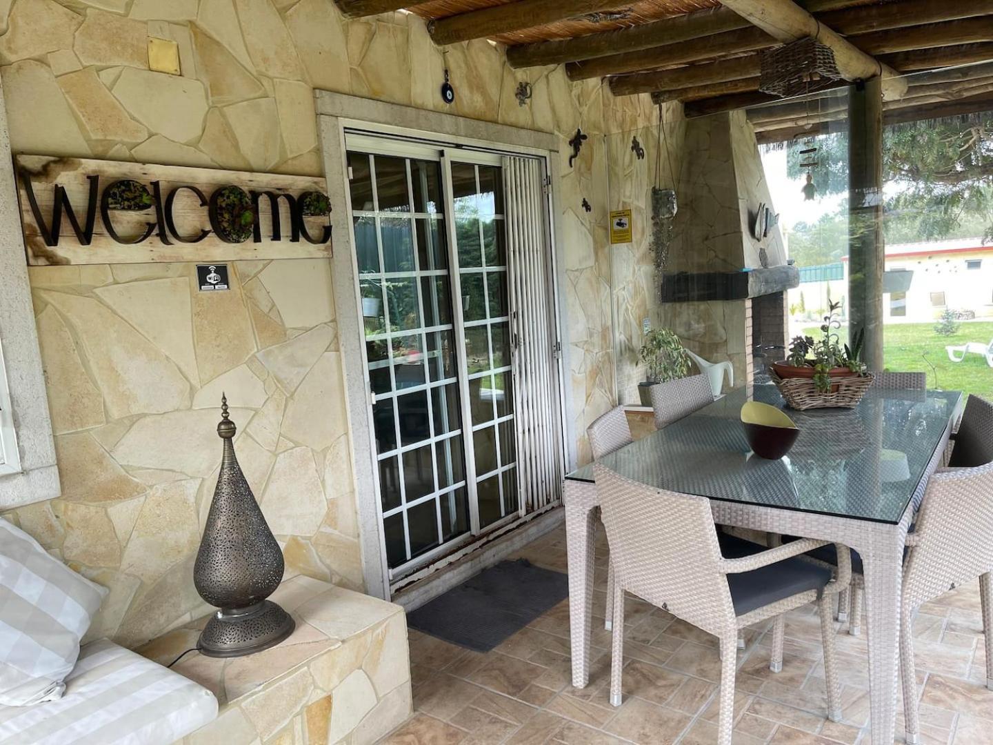 A Casa Do Lago Camarate (Setubal) Exterior foto